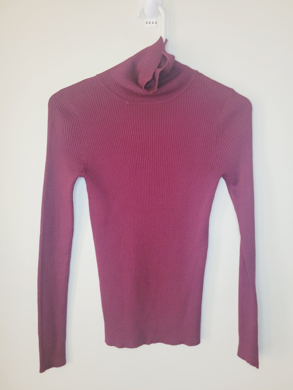 Ambiance Apparel Ribbed Maroon  Sweater Turtle Neck Women's Medium Long Sleeve